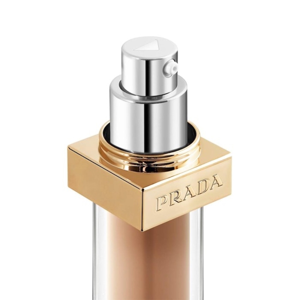 ✨ Prada Reveal Skin Optimizing Foundation – DN70 - Picture 2 of 6